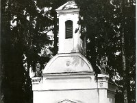 Kapelica Sv. Ivana Nepomuka izgrađena 1801. godine nalazila se u Gupčevoj ulici pored mosta preko Petrinjčice